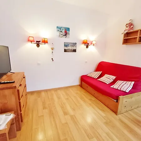 Le Bouquetin, Studio, Centre Luchon, Wifi, Casier A Skis, Ascenseur, 3 Personnes Apartment *