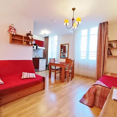 Le Bouquetin, Studio, Centre Luchon, Wifi, Casier A Skis, Ascenseur, 3 Personnes Daire